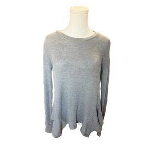T. La Shirt Crew Neck Waffle Knit Thermal Handkerchief Hem Beige Womens Medium​